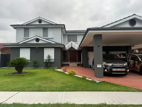 Front of the renovated home with carport – renovation at 21 Aylesbury Crescent, Chipping Norton